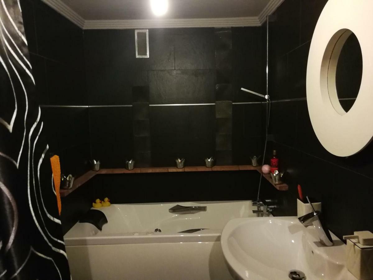 Habitacion Con Garage Bilbao Dış mekan fotoğraf